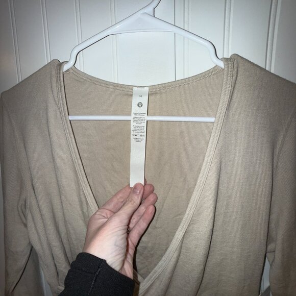NWT Lululemon WRap-Front Ribbed Long-Sleeve in Modal Fabric (Mojave Tan) - Picture 4 of 5